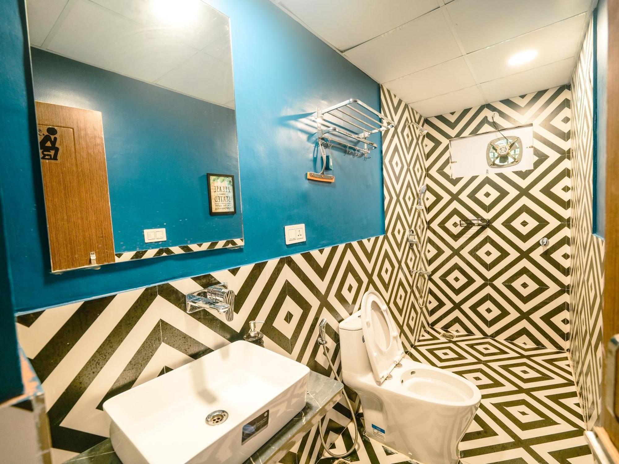 Hoztel Jollygrrant Doon Hostel Rāni Pokhri Εξωτερικό φωτογραφία