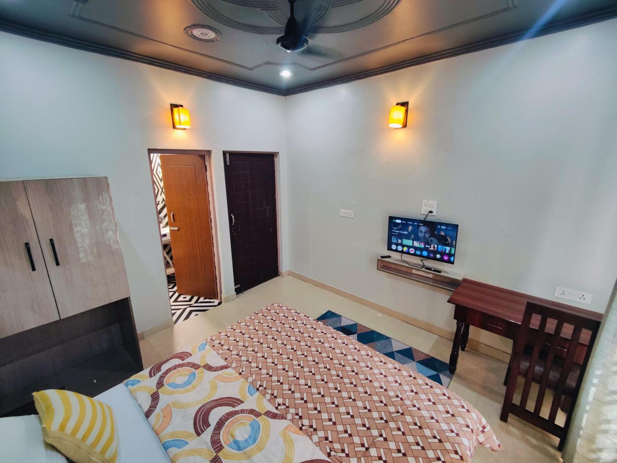 Hoztel Jollygrrant Doon Hostel Rāni Pokhri Εξωτερικό φωτογραφία
