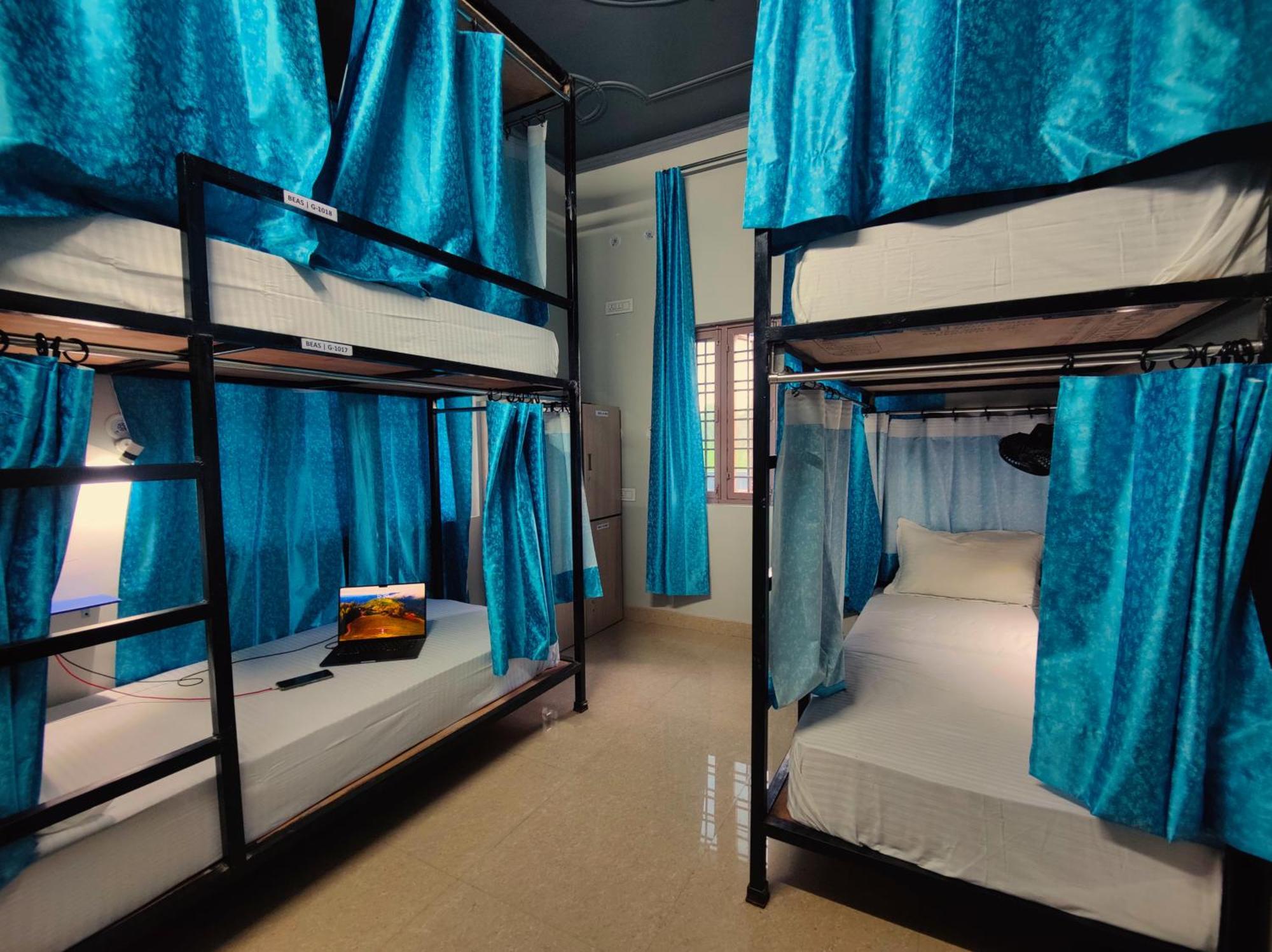 Hoztel Jollygrrant Doon Hostel Rāni Pokhri Εξωτερικό φωτογραφία